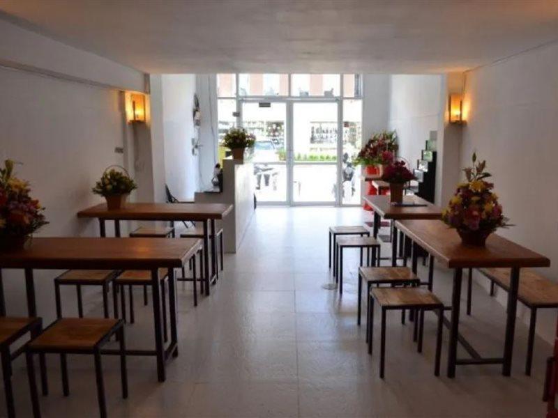 One Stop Hostel Phnom Penh Eksteriør bilde